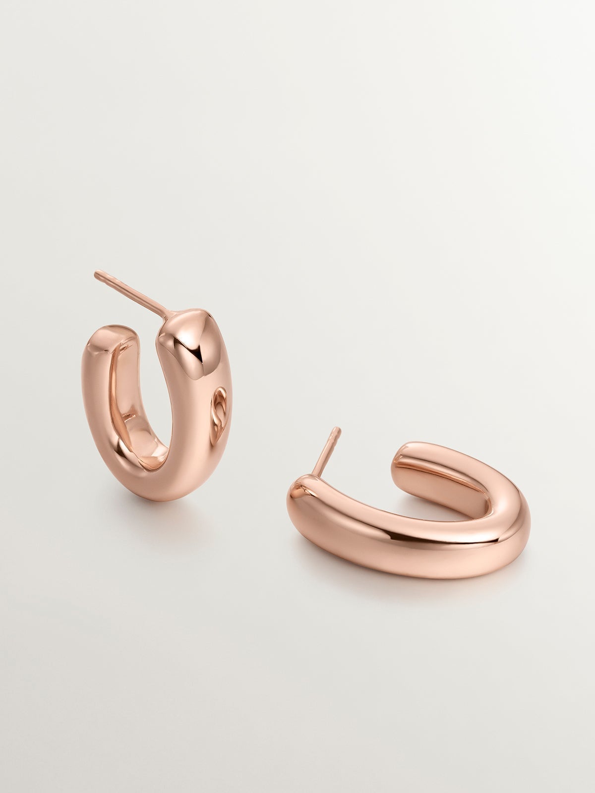 Pendientes de aro pequeños ovalados de plata 925 bañada en oro rosa de 18K