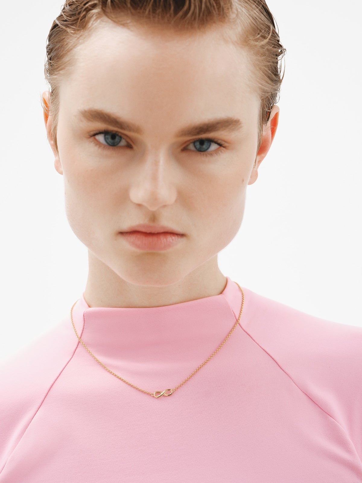 Colgante de plata 925 bañada en oro amarillo de 18K con infinito