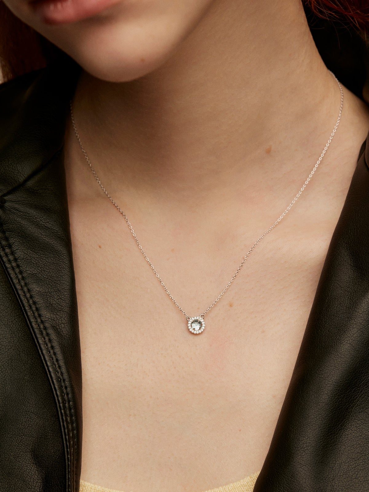 Collar de plata 925 con topacio azul y zafiros blancos