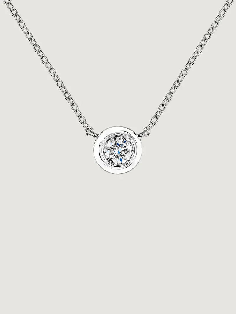Colgante de oro blanco de 18K con diamante