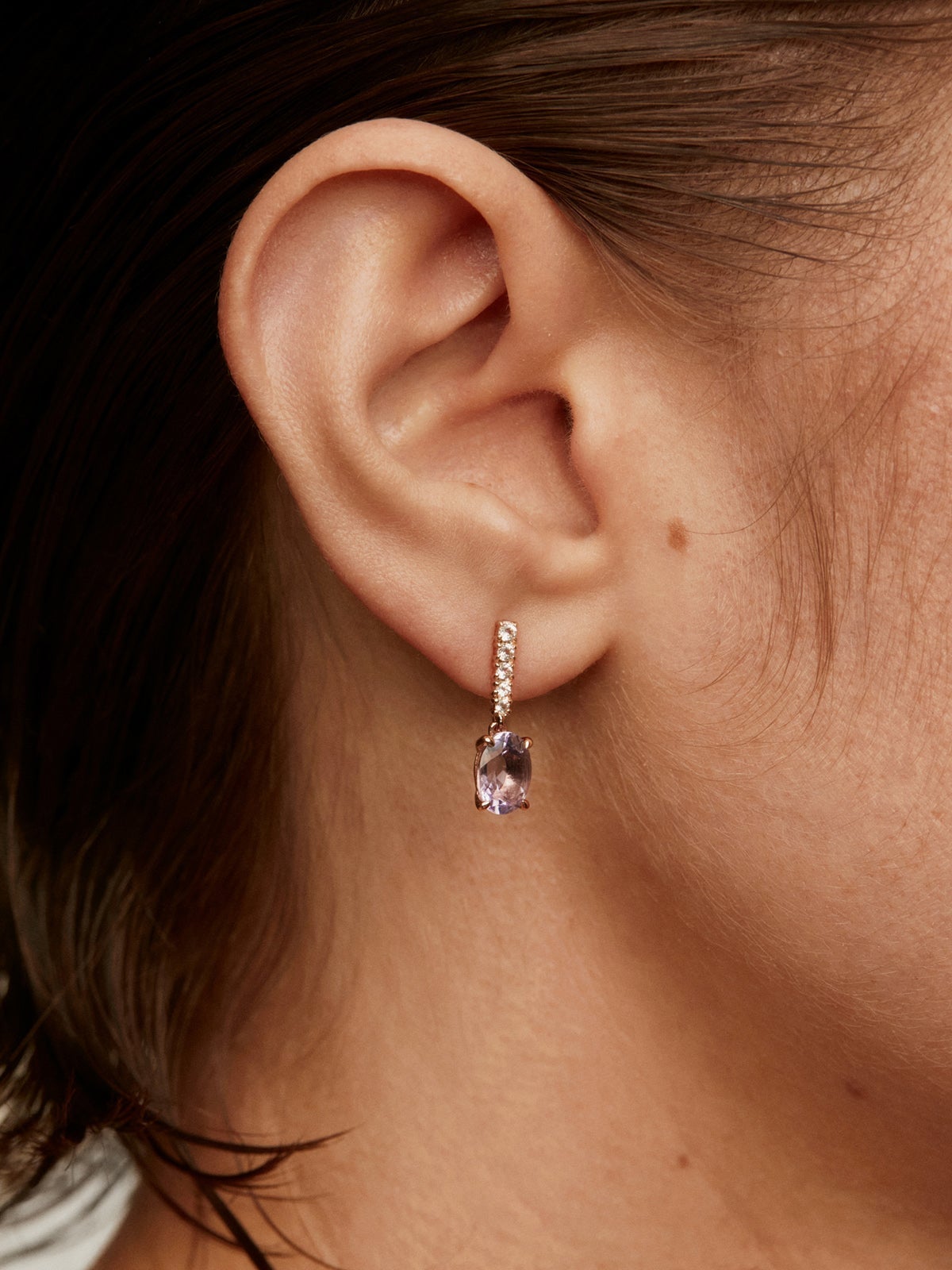 Pendientes de plata 925 bañada en oro rosa de 18K con amatista rosa y topacios blancos