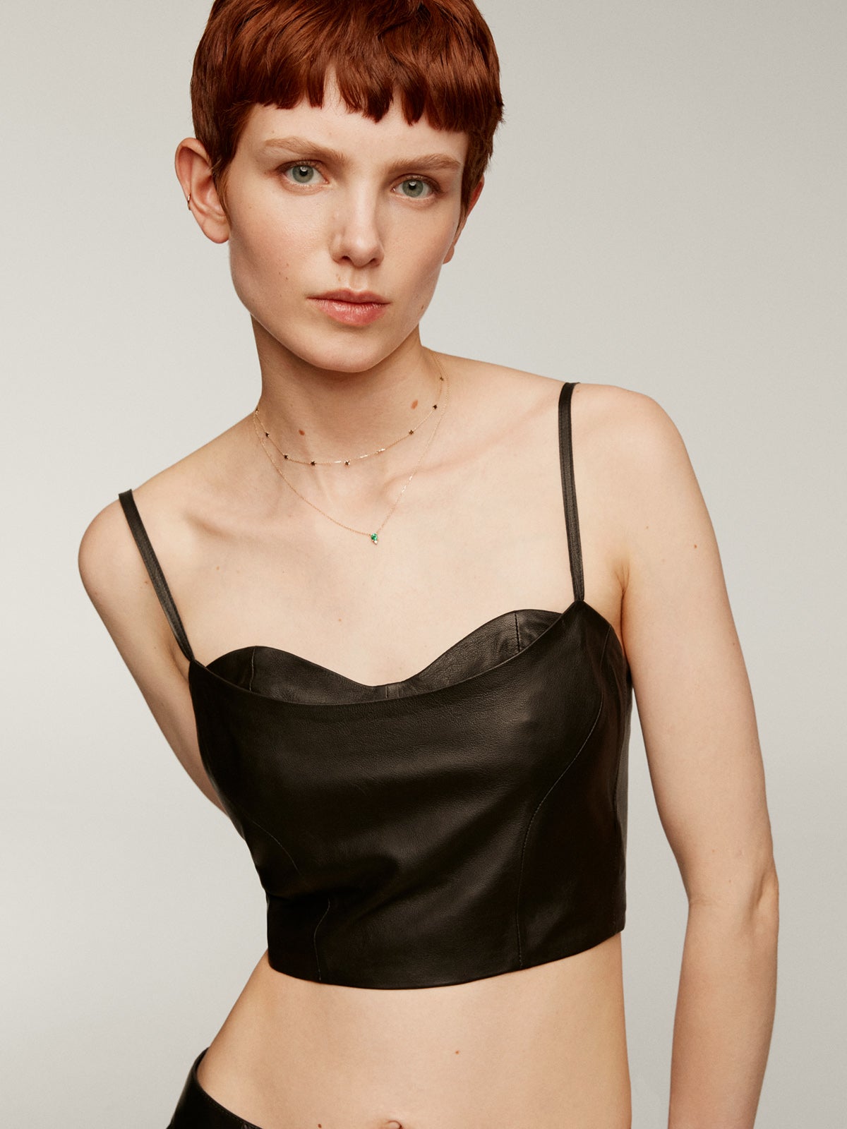 Collar de oro amarillo de 9K con estrellas