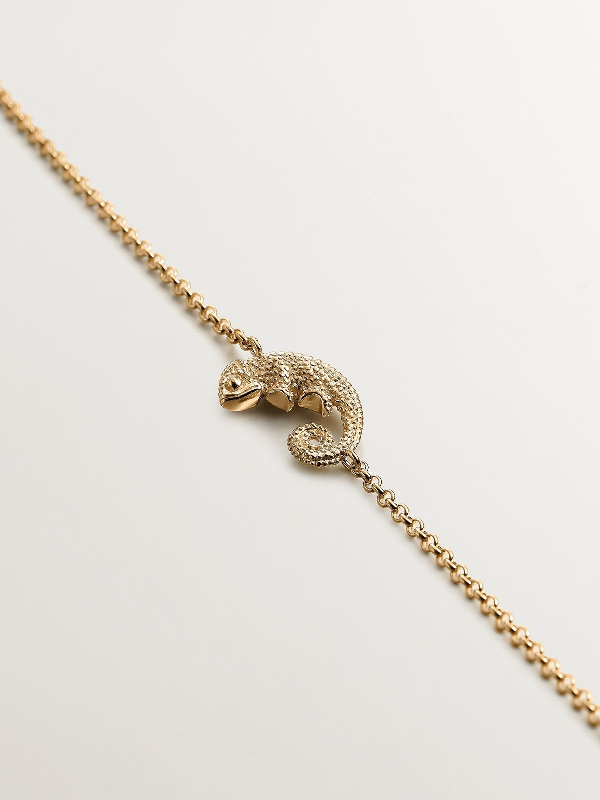Pulsera de plata 925 bañada en oro amarillo de 18K con camaleón