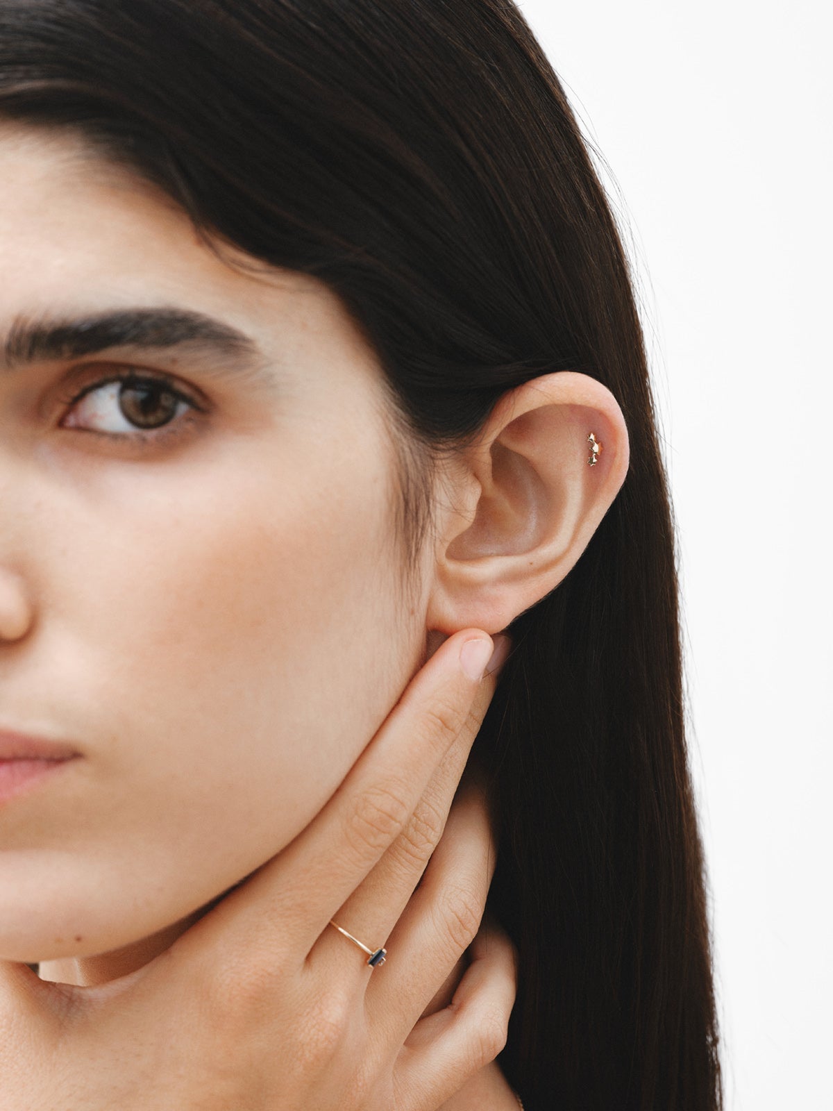 Pendiente individual de oro amarillo de 9K con estrellas