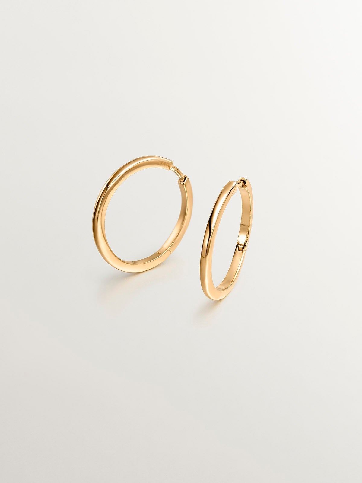 Pendientes de aro medianos de plata 925 bañada en oro amarillo de 18K