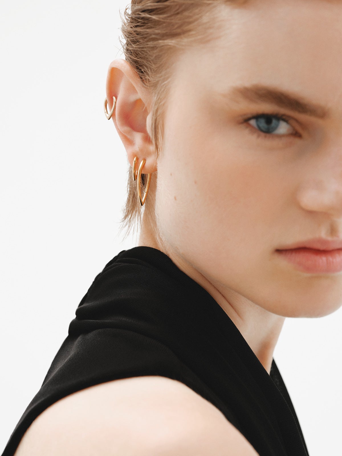 Pendientes de aro grandes de plata 925 bañada en oro amarillo de 18K con forma de gota