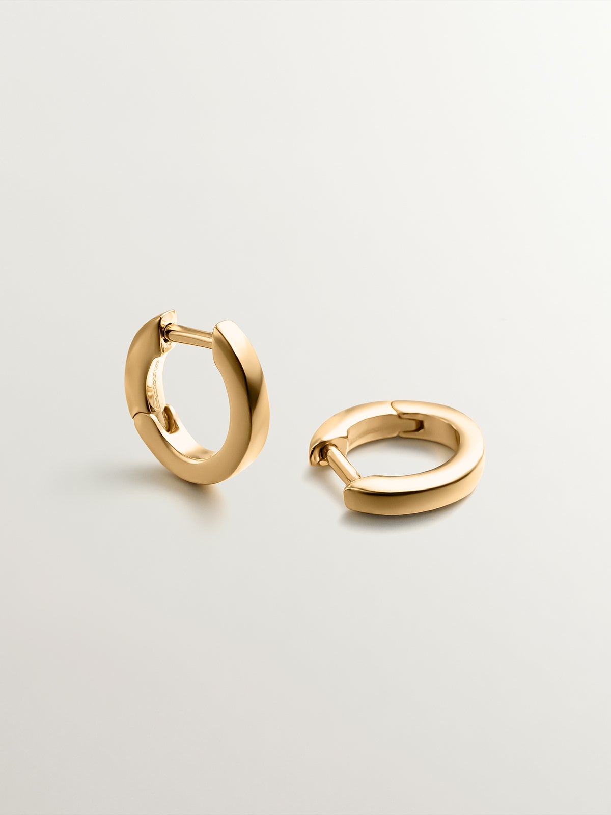 Pendientes de aro pequeños de plata 925 bañada en oro amarillo de 18K
