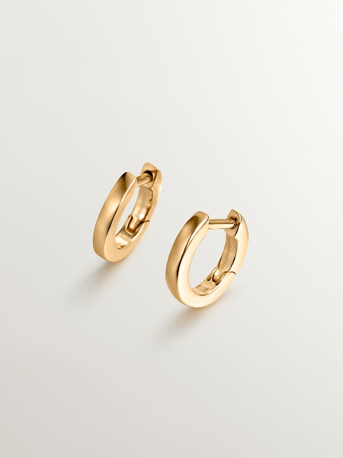 Pendientes de aro pequeños de plata 925 bañada en oro amarillo de 18K