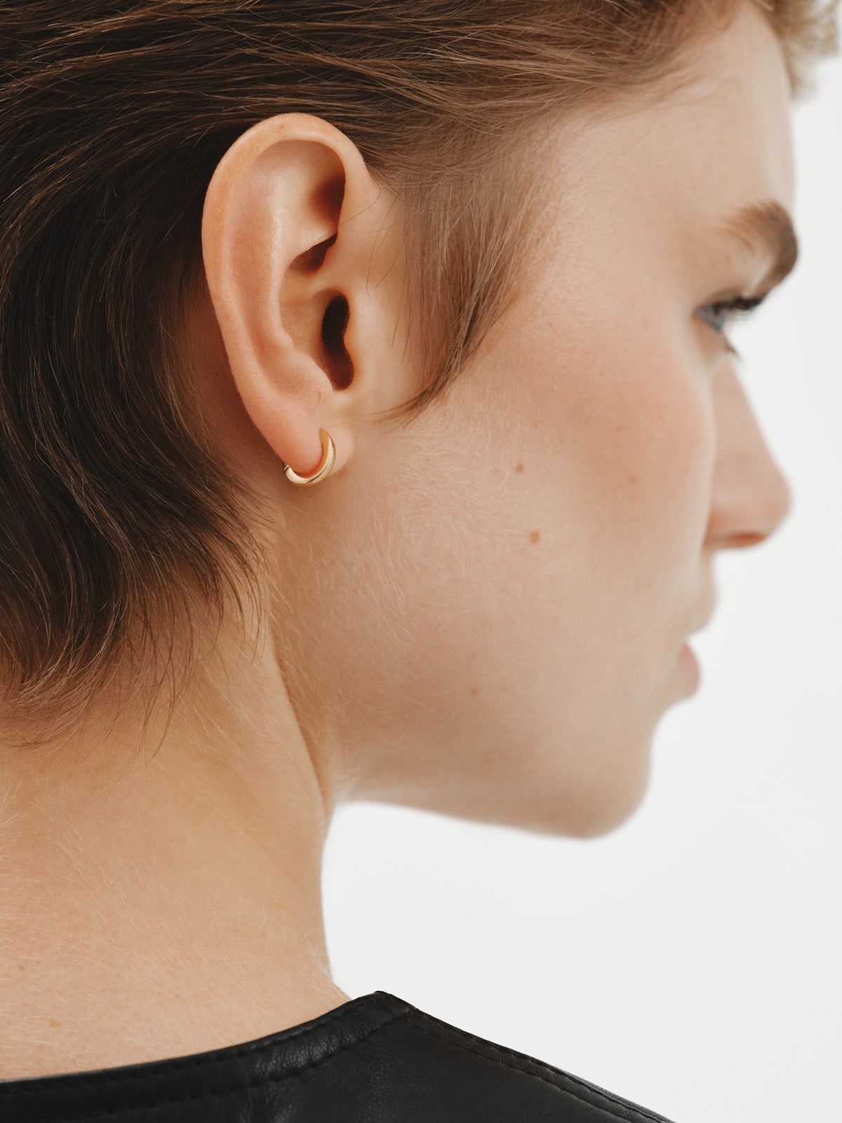 Pendientes de aro pequeños de plata 925 bañada en oro amarillo de 18K