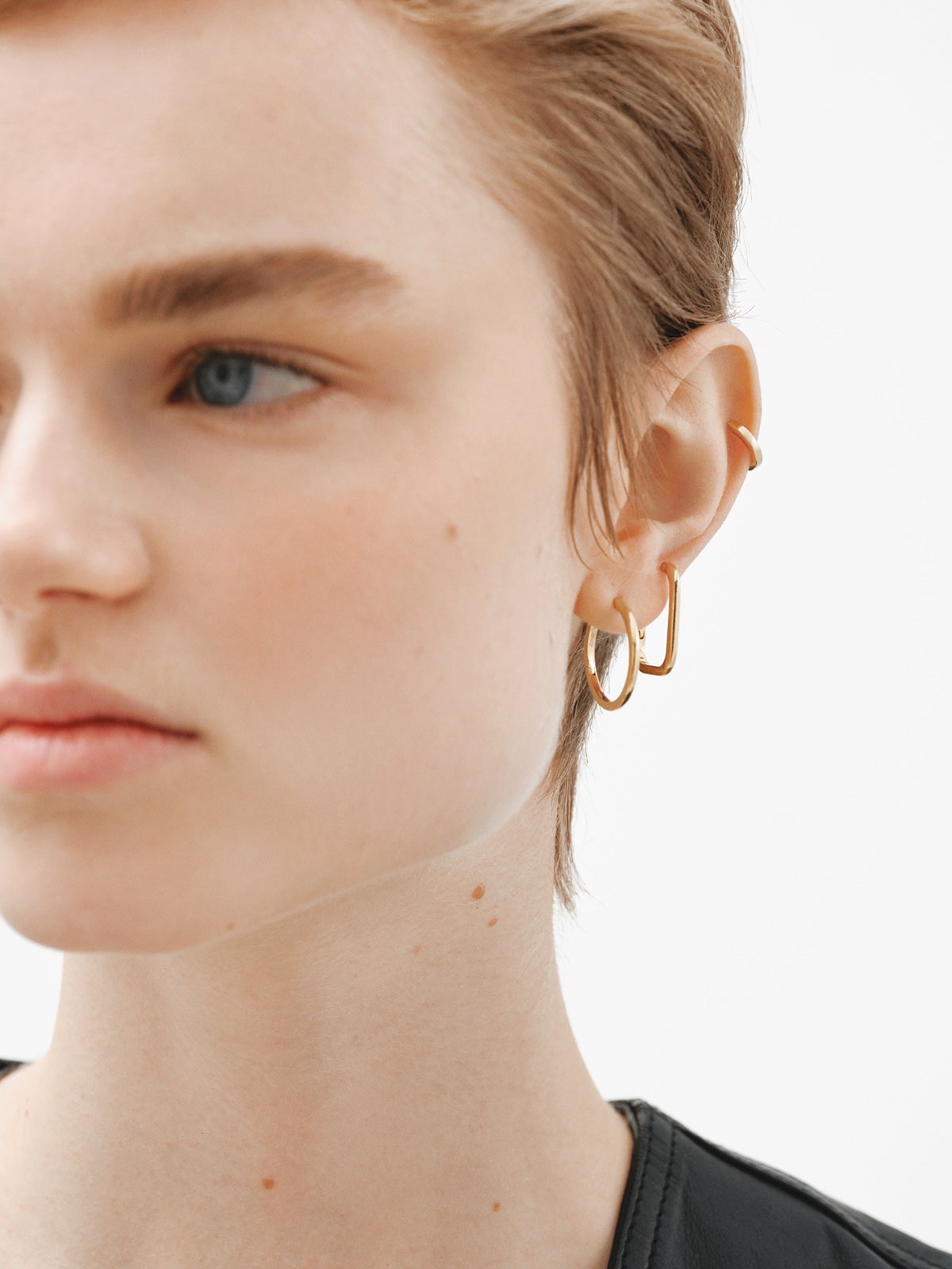 Pendientes de aro pequeños de plata 925 bañada en oro amarillo de 18K