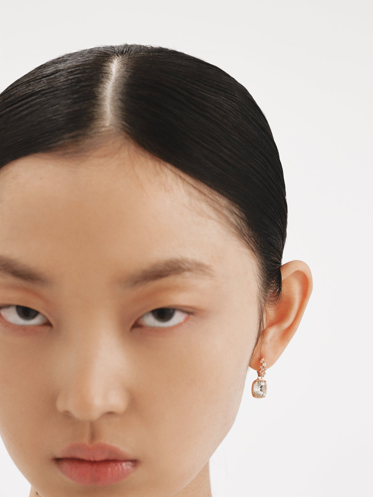 Pendientes de aro de plata 925 bañada en oro rosa de 18K con cuarzos verdes y topacios azul swiss