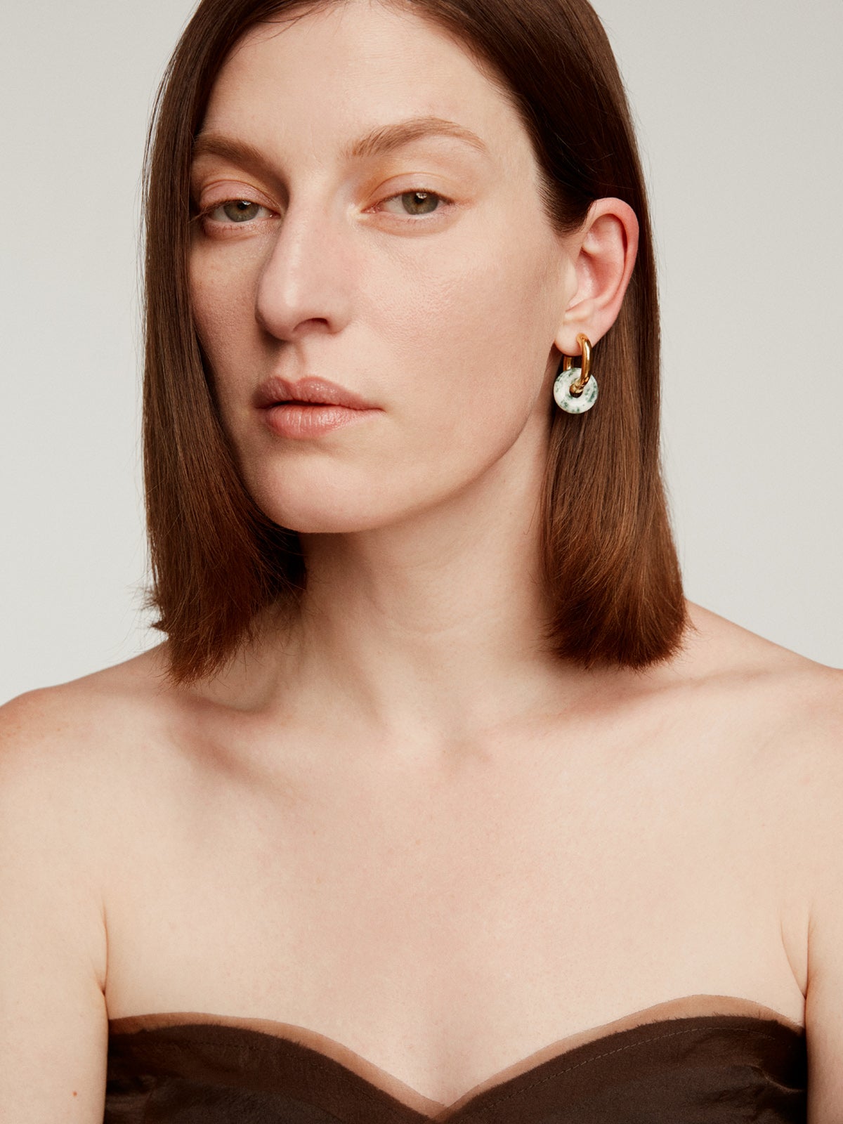 Pendientes de aro de plata 925 bañada en oro amarillo de 18K con ágata verde