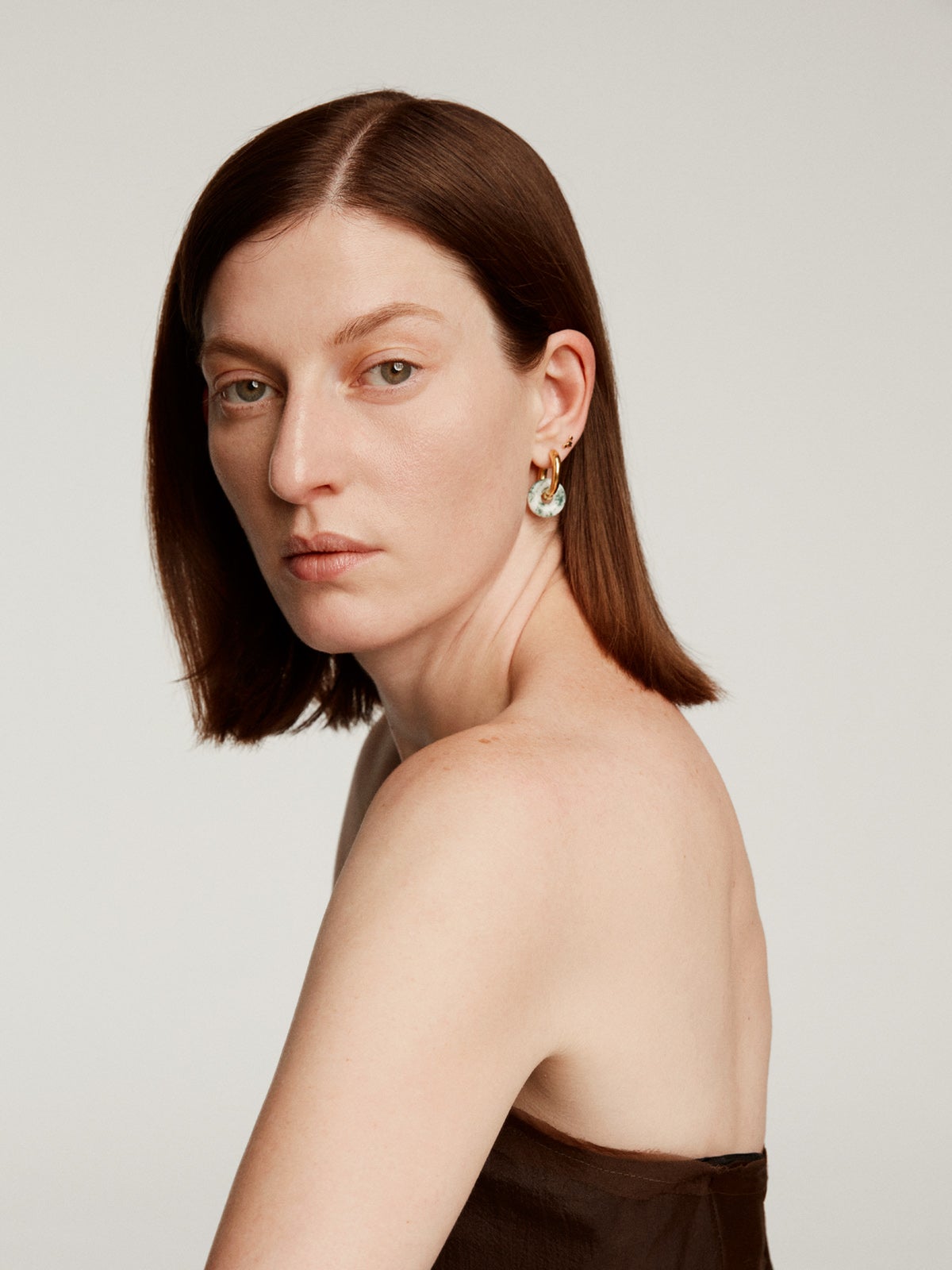 Pendientes de aro de plata 925 bañada en oro amarillo de 18K con ágata verde