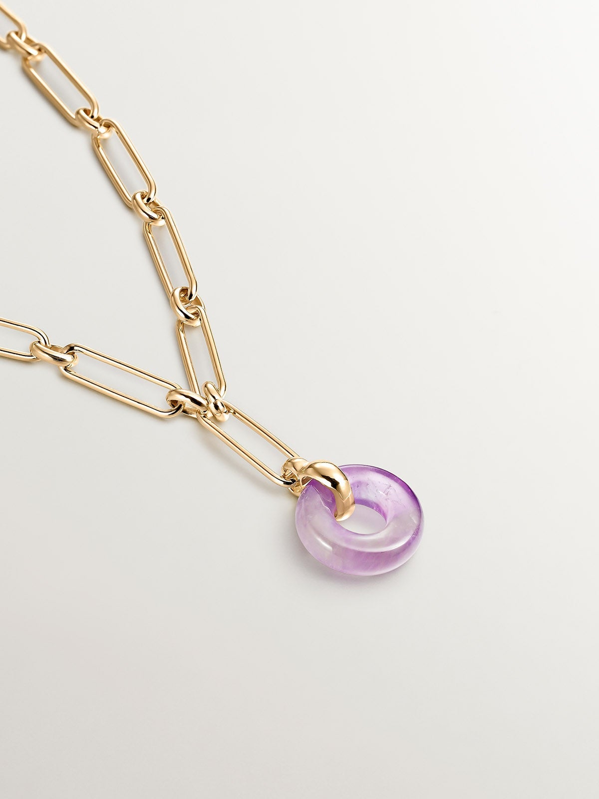 Pulsera de eslabones de plata 925 bañada en oro amarillo de 18K con amatista morada