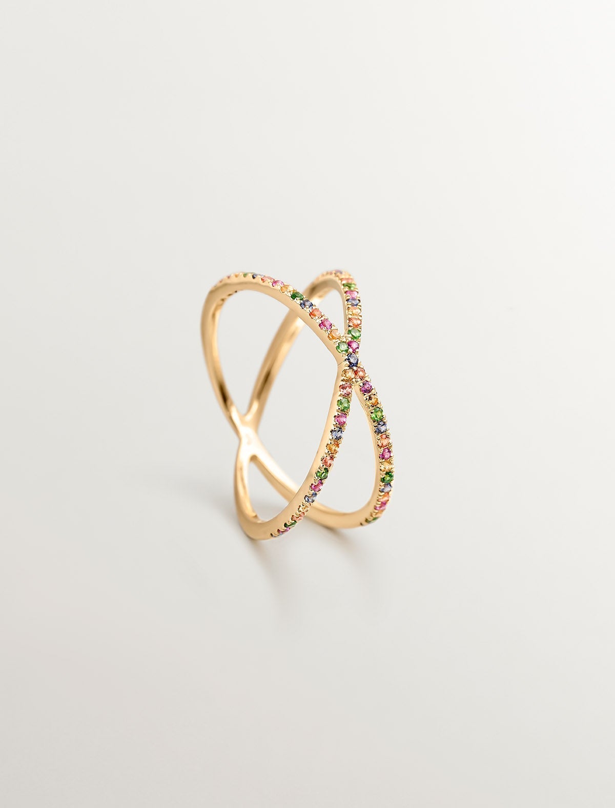 Anillo doble cruzado de oro amarillo de 9K con tsavoritas y zafiros multicolor