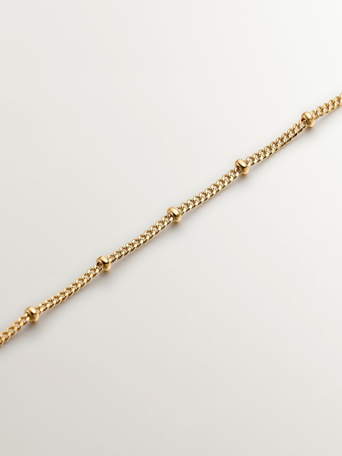 Collar de plata 925 bañada en oro amarillo de 18K con estrellas y lunas