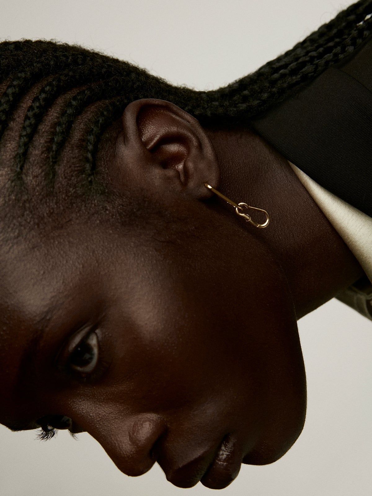 Charm mosquetón de plata 925 bañada en oro amarillo de 18K