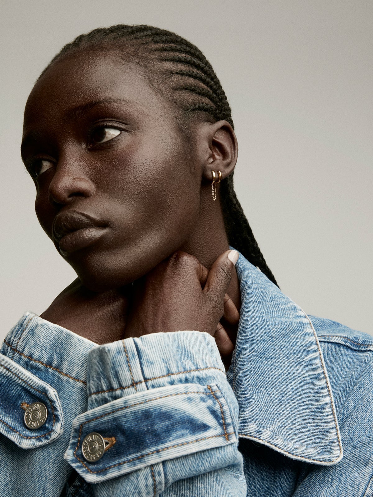 Pendiente individual trepador de plata 925 bañada en oro amarillo de 18K con doble aro