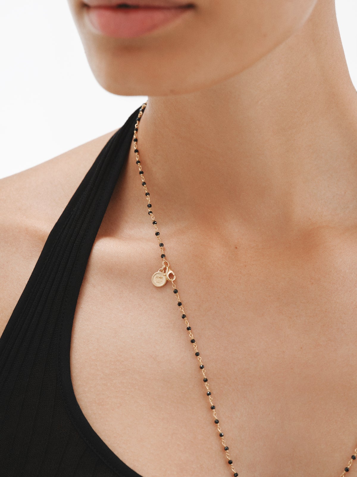 Cadena de plata 925 bañada en oro amarillo 18K con espinelas negras