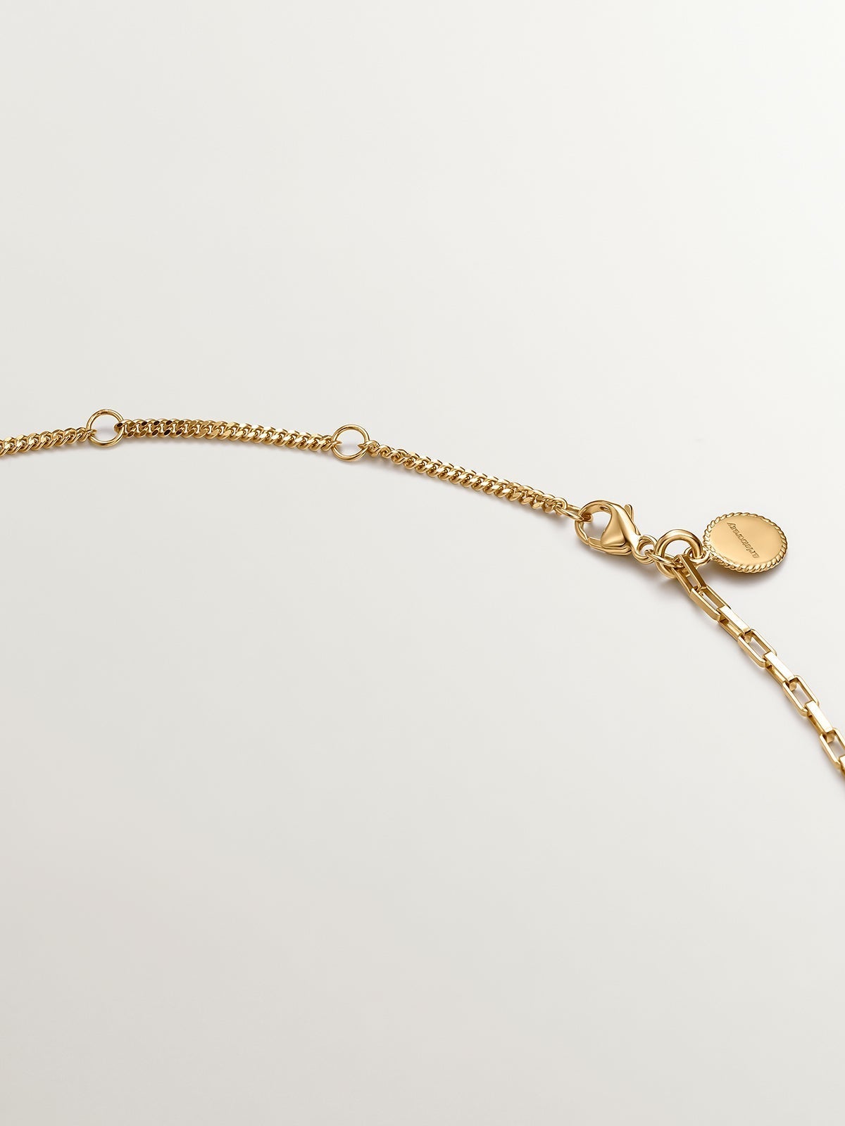 Colgante bicolor de plata 925 y plata 925 bañada en oro amarillo de 18K con formas geométricas