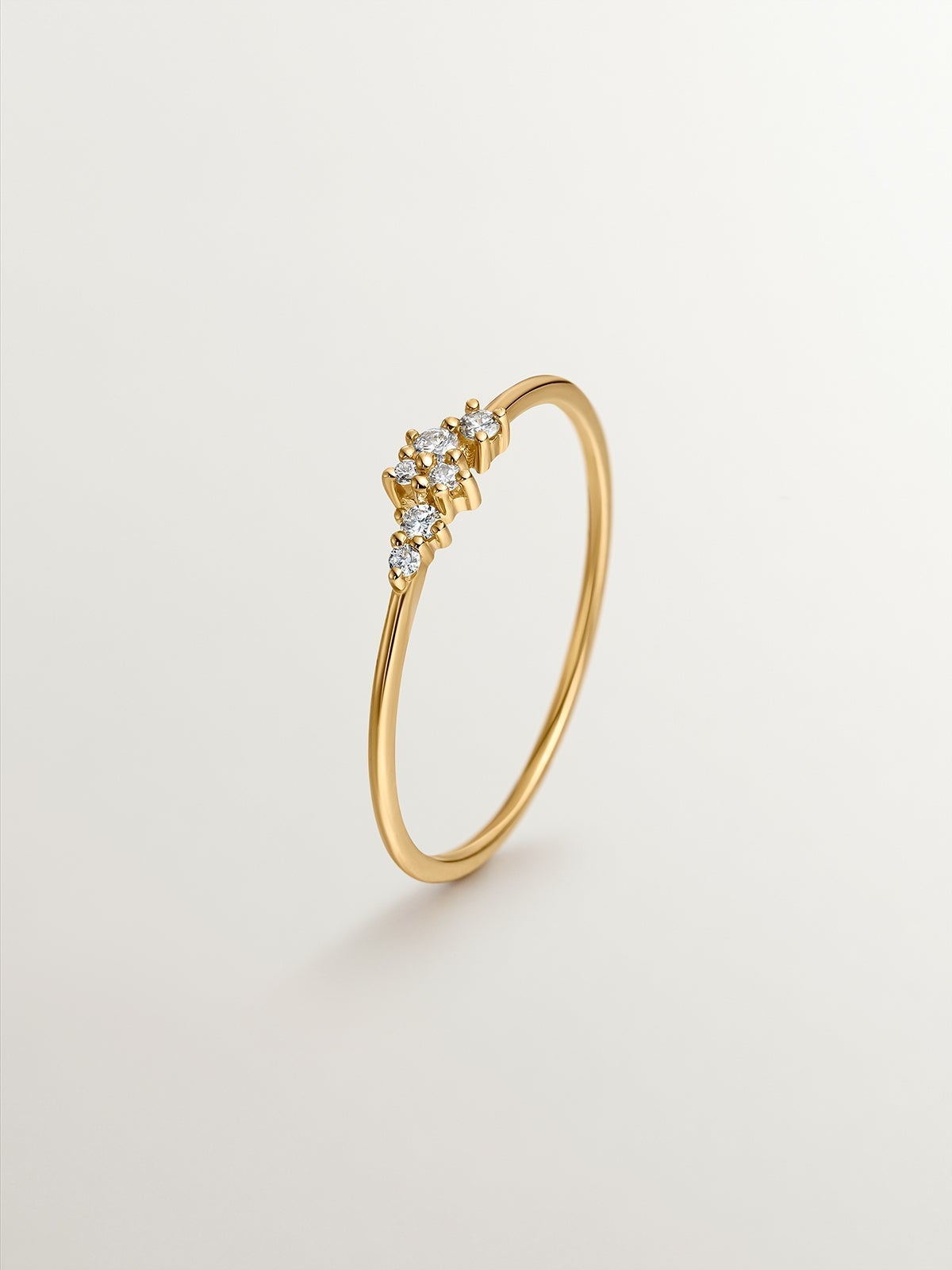 Anillo de oro amarillo de 9K con diamantes 0,025 cts