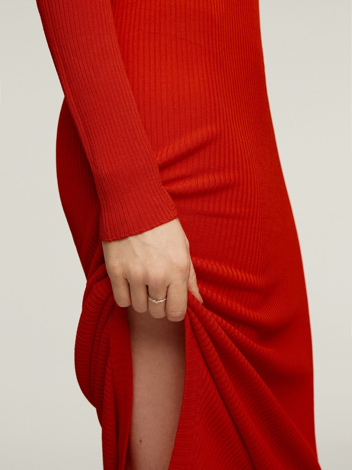 Anillo de oro blanco de 9K con diamantes