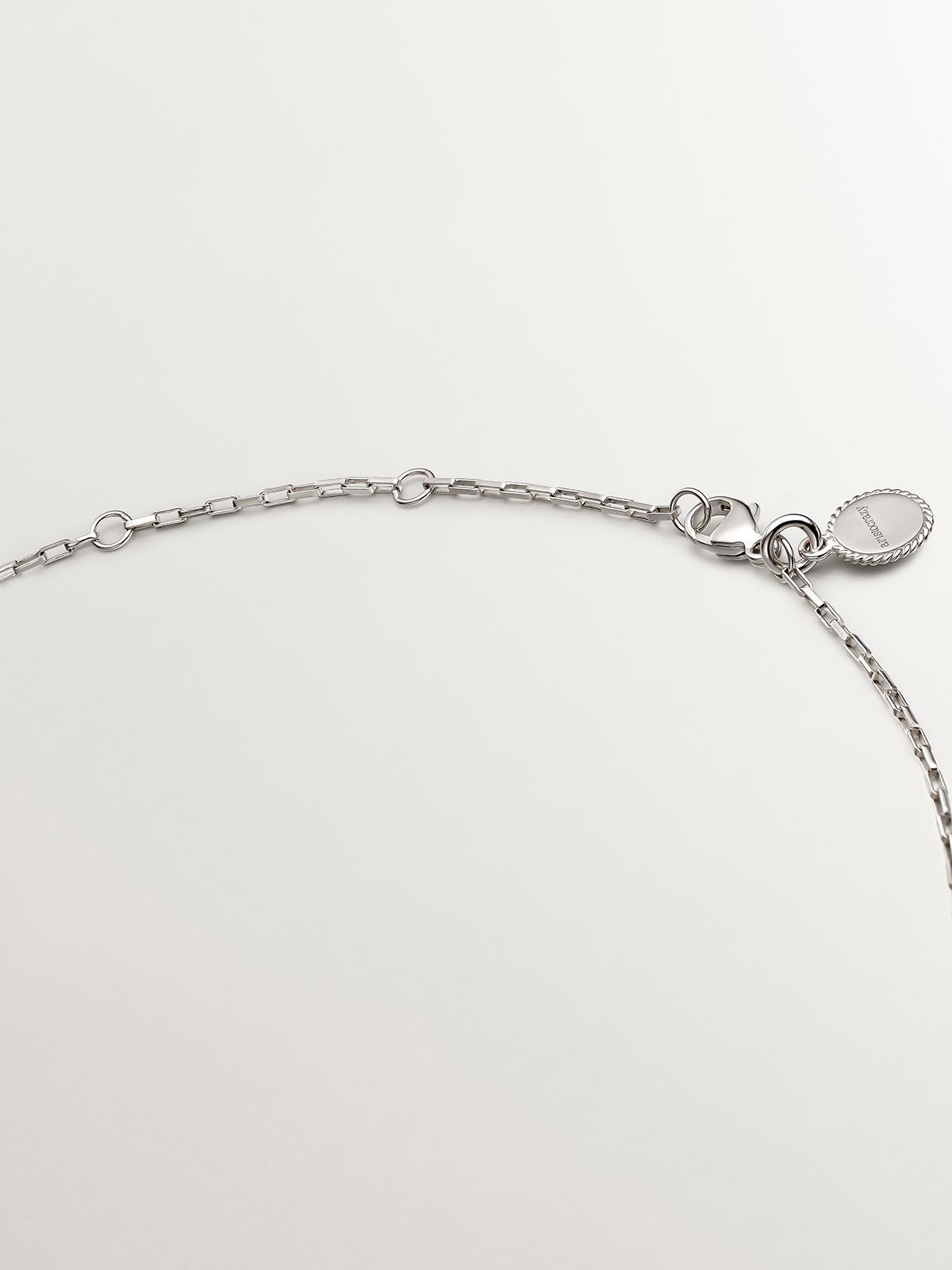 Colgante de plata 925 con círculo de topacios blancos