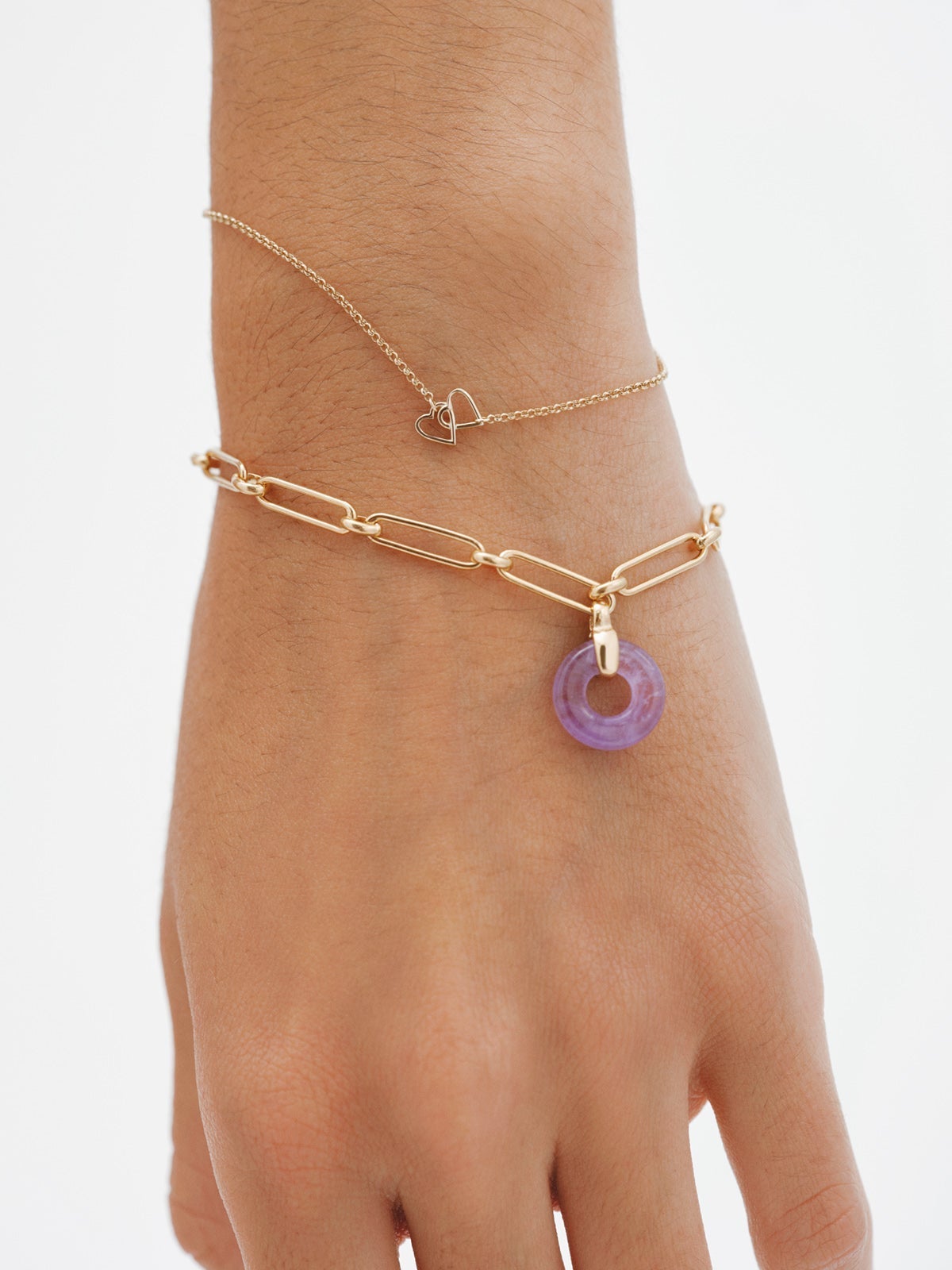 Pulsera de oro amarillo de 9K con corazones entrelazados