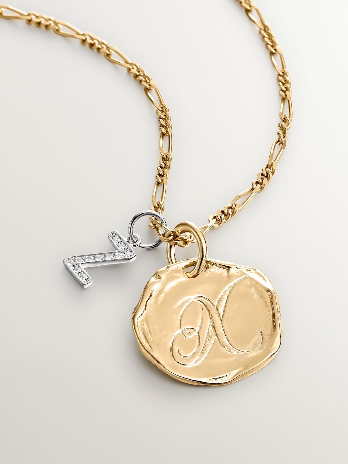 Charm de plata 925 y topacios blancos inicial Z