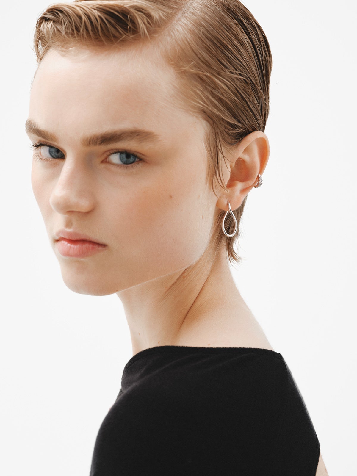 Pendientes de aro ondulados medianos de plata 925