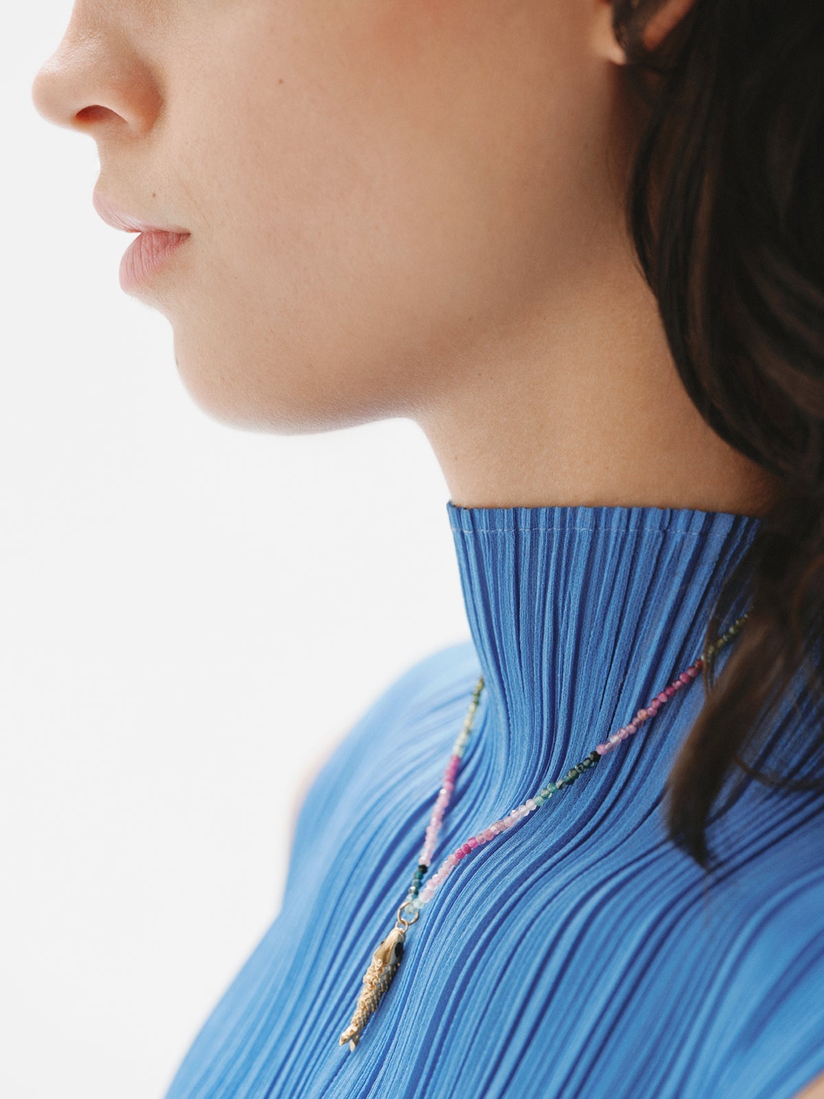 Collar de plata 925 bañada en oro amarillo de 18K con bolitas de turmalina multicolor