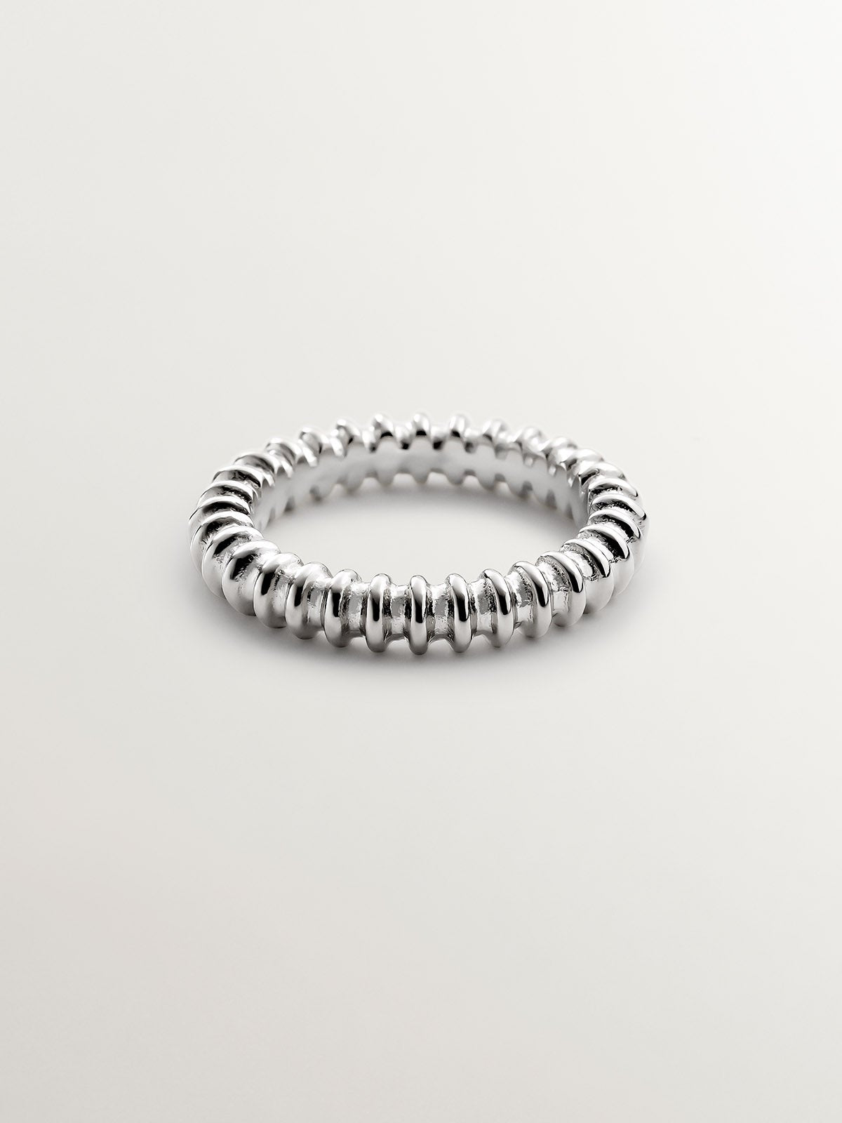 Anillo de plata 925 con relieve