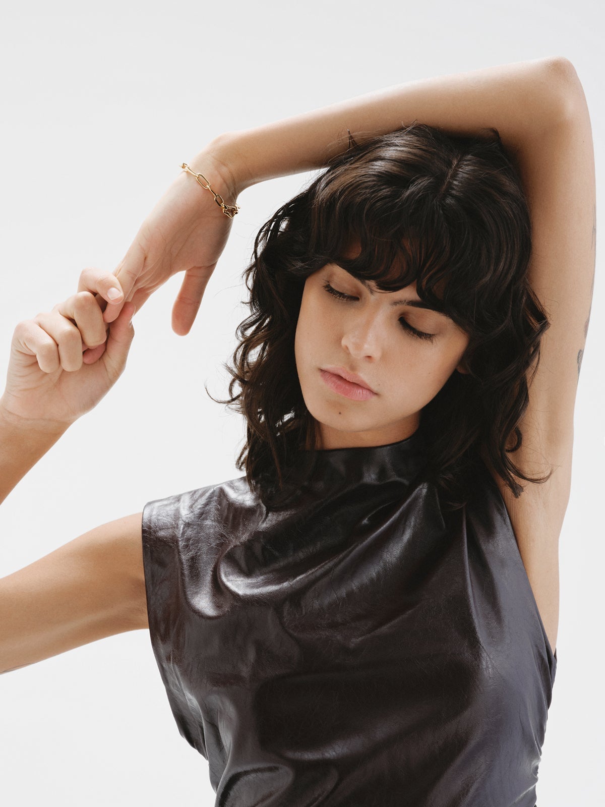 Pulsera de eslabones forza rectangulares de plata 925 bañada en oro amarillo de 18K