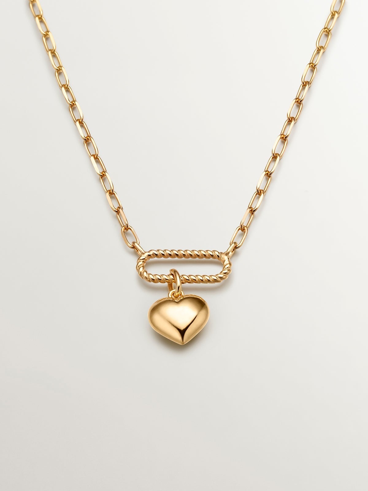 Collar de eslabones forza de plata 925 bañada en oro amarillo de 18K con corazón