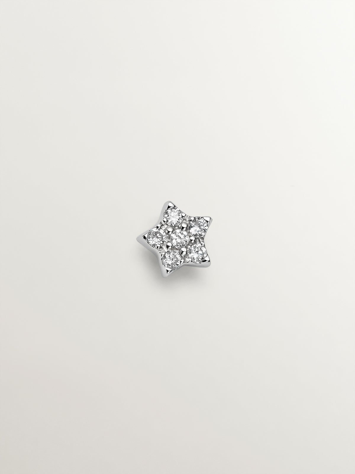 Pendiente individual de oro blanco de 18K con diamantes