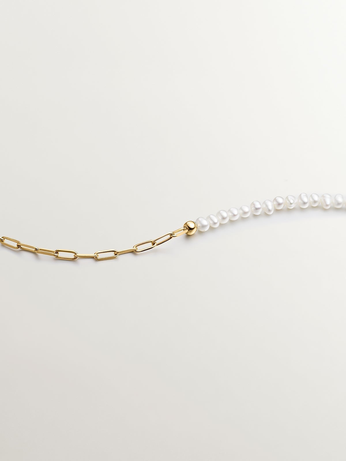 Collar de eslabones de plata 925 bañada en oro amarillo de 18K con perlas