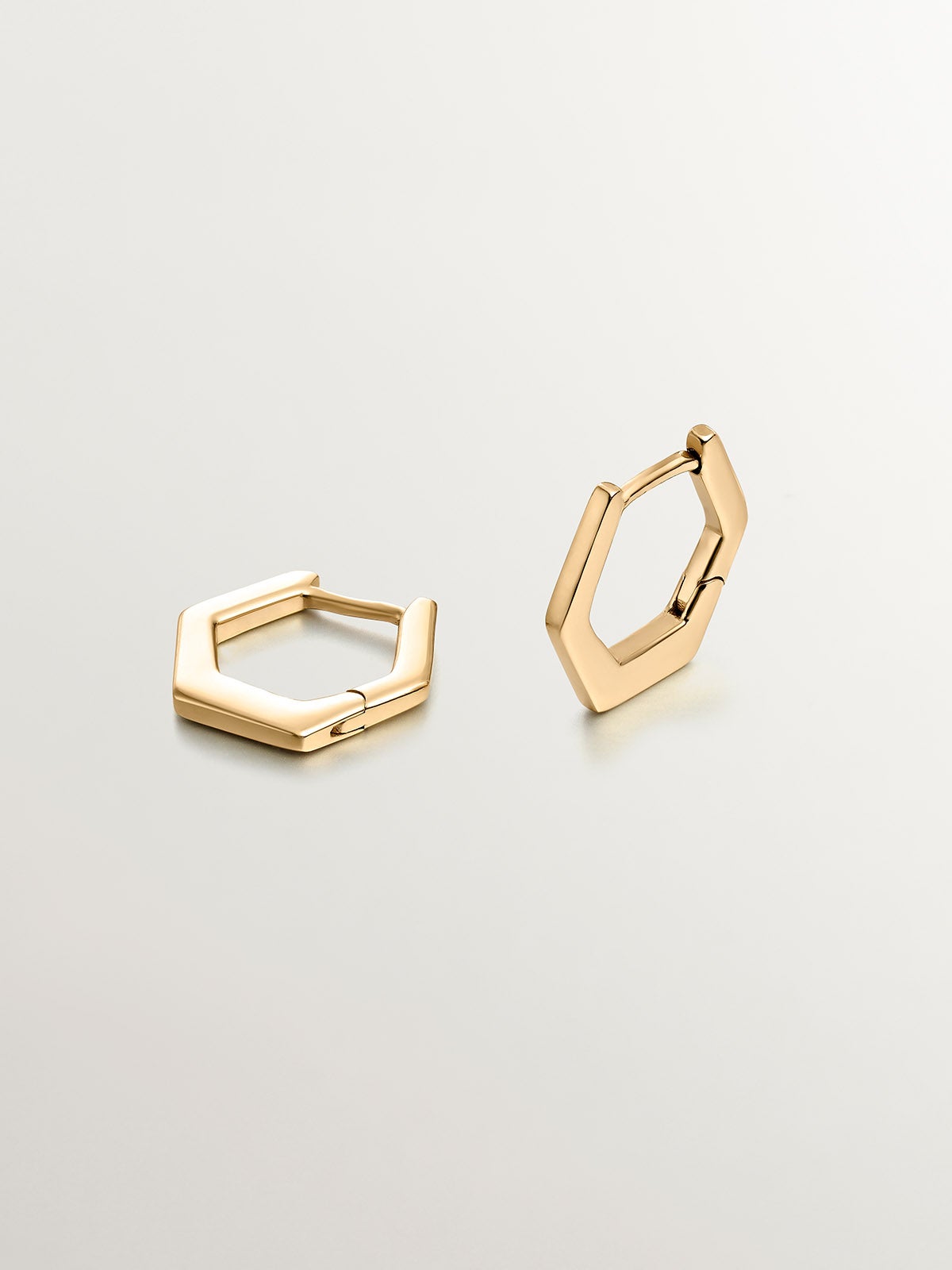 Pendientes de aro hexagonal de plata 925 bañada en oro amarillo de 18K