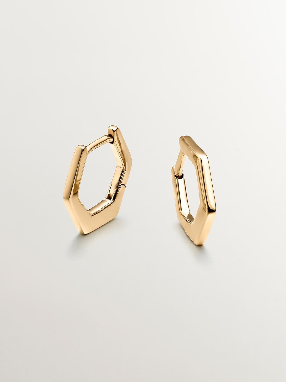 Pendientes de aro hexagonal de plata 925 bañada en oro amarillo de 18K