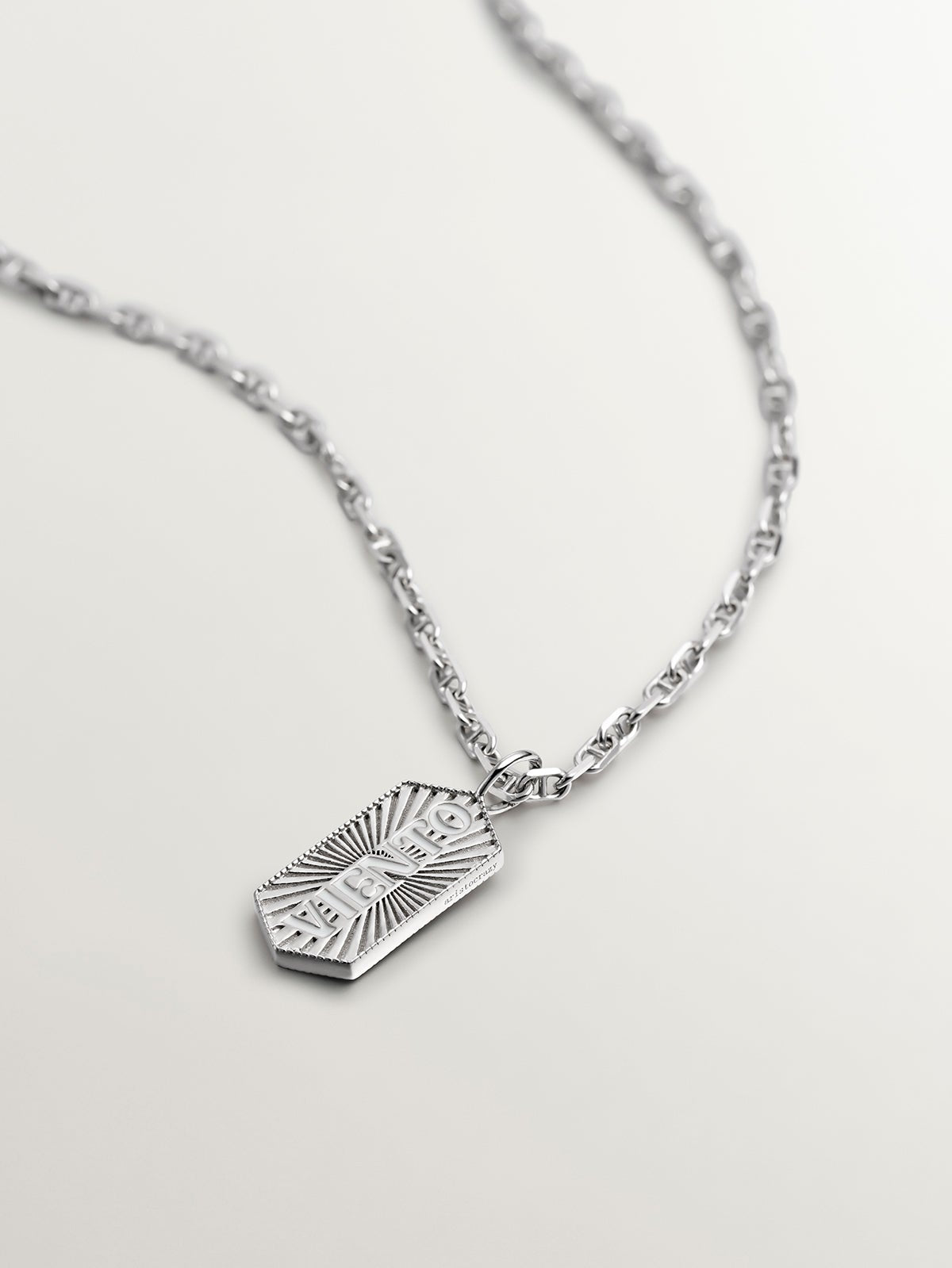 Charm de plata 925 Viento con esmalte blanco