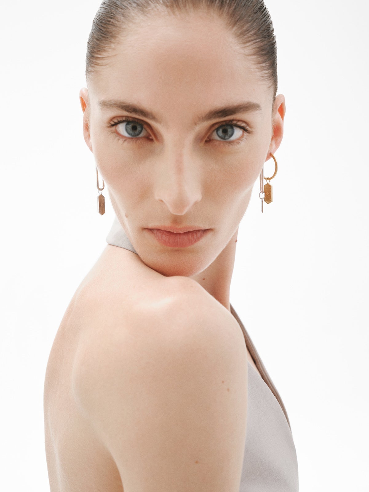 Charm de plata 925 Viento con esmalte blanco