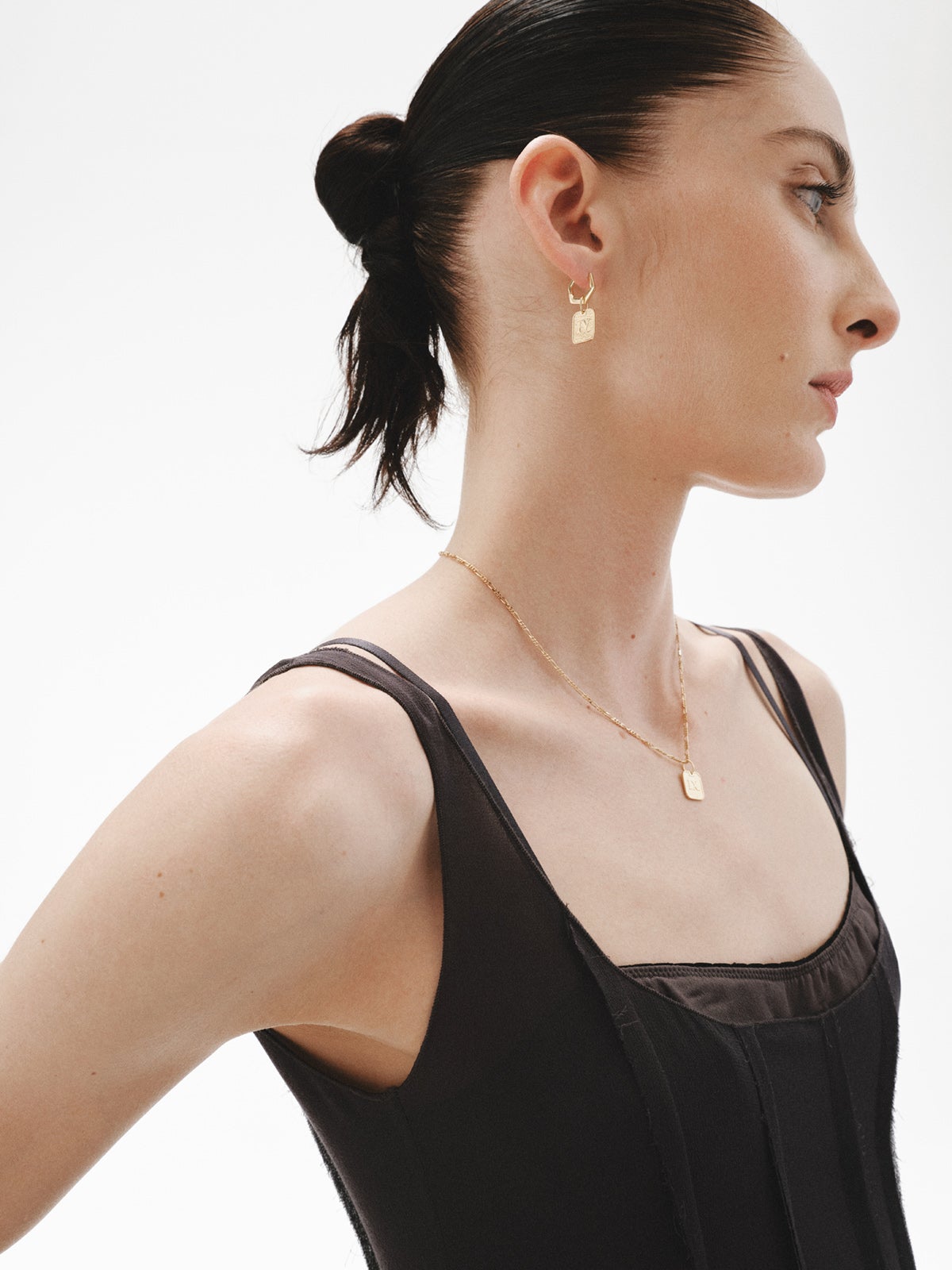 Charm de plata 925 bañada en oro amarillo de 18K con número 4