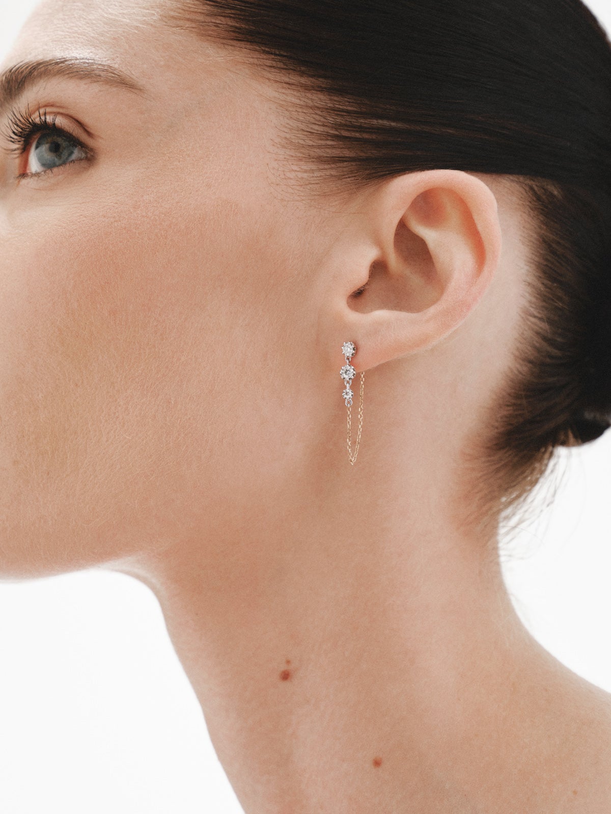 Pendientes de oro blanco y amarillo de 18K con diamantes en talla brillante