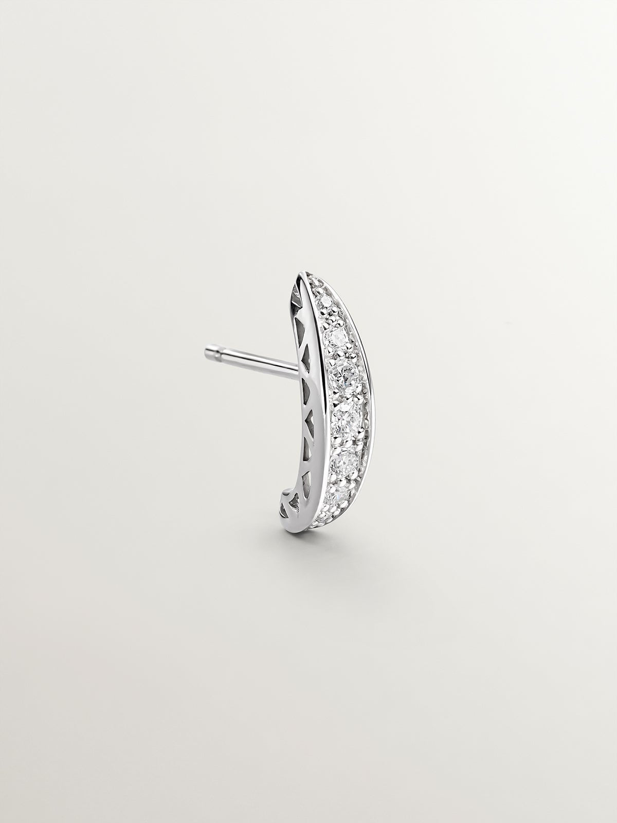 Pendiente individual de oro blanco de 18K con diamantes en talla brillante