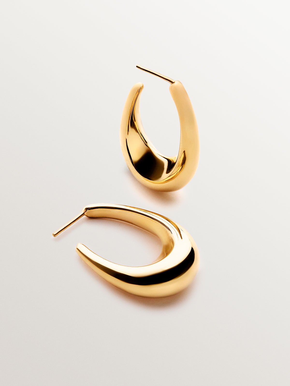 Pendientes de aro ovalados de plata 925 bañada en oro amarillo de 18K