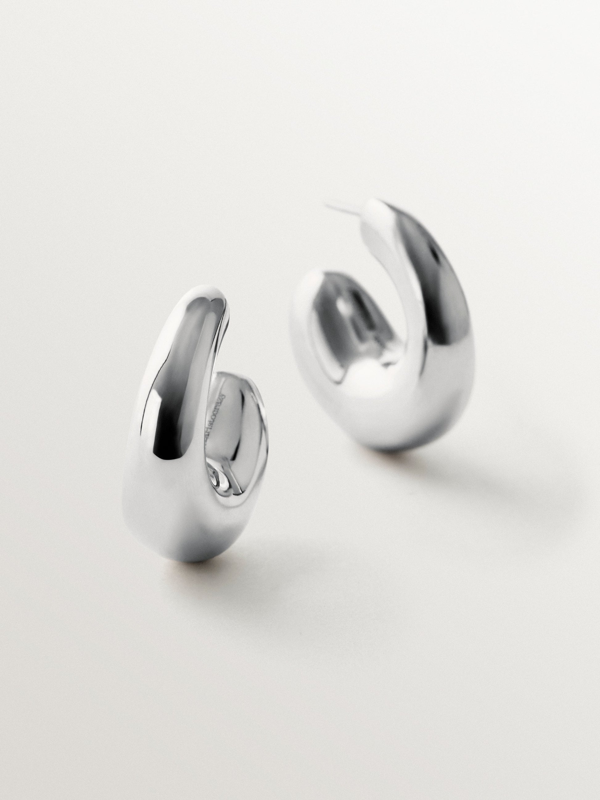 Pendientes gruesos de aro medianos de plata 925