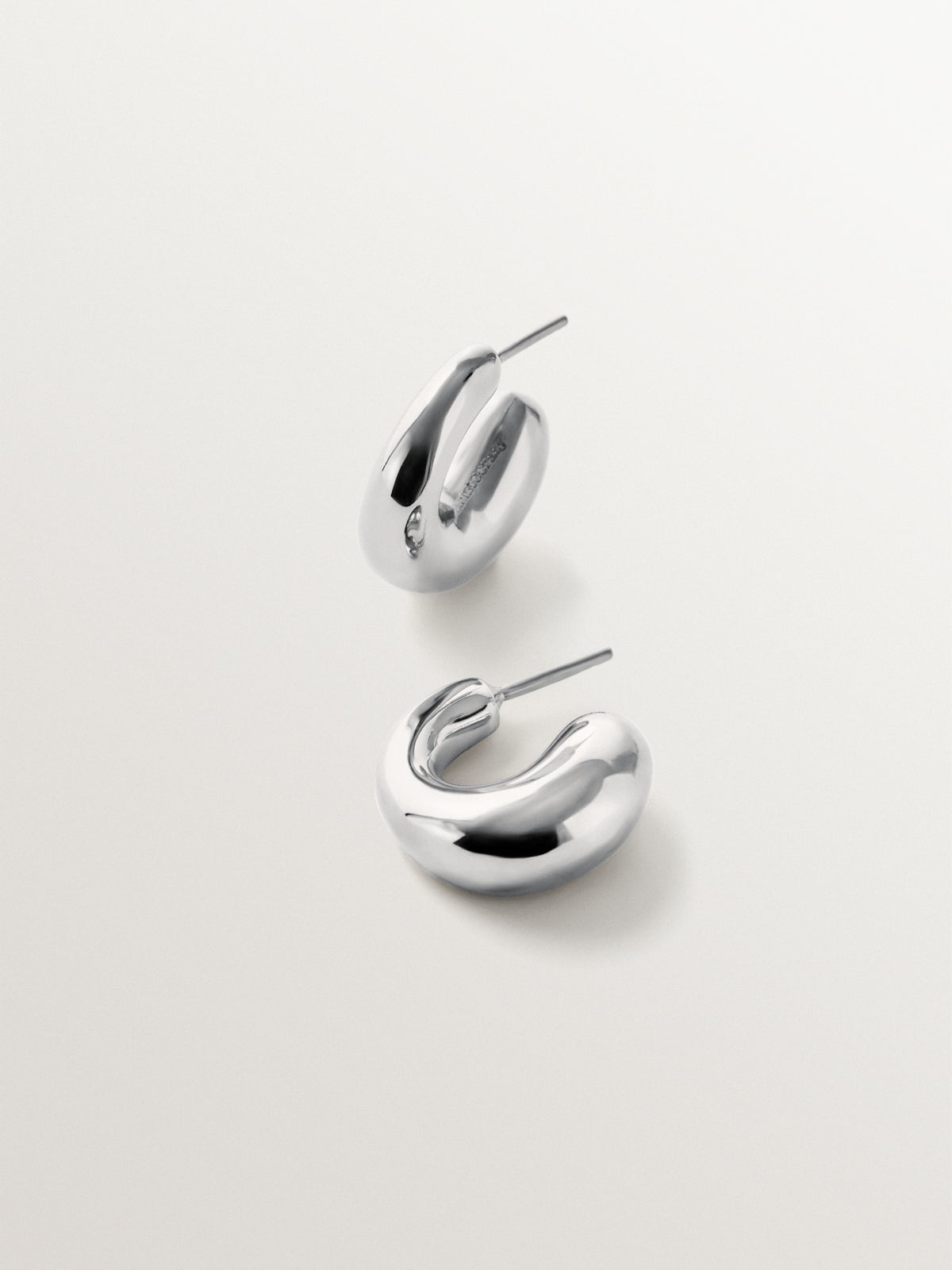 Pendientes gruesos de aro pequeños de plata 925