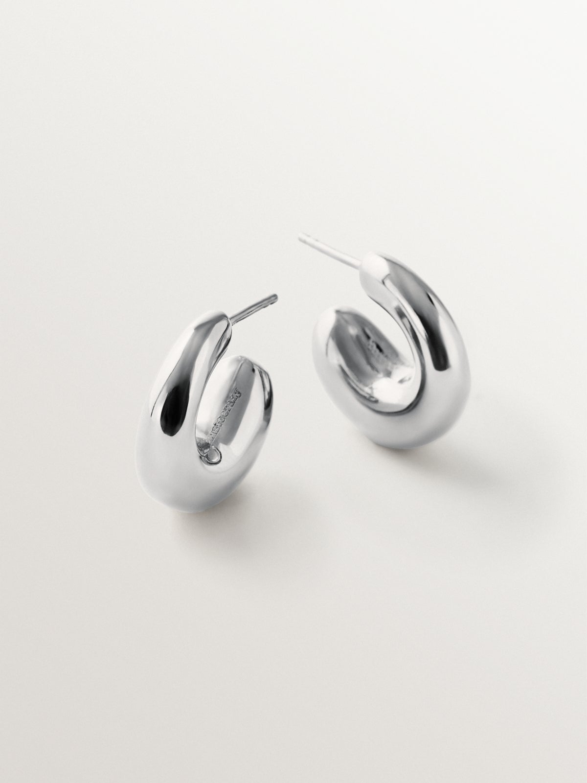 Pendientes gruesos de aro pequeños de plata 925