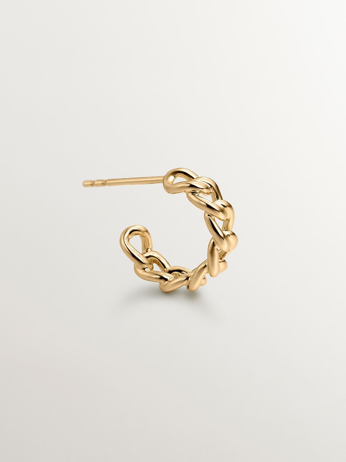 Pendiente de aro individual de oro amarillo de 9K con textura de cadena