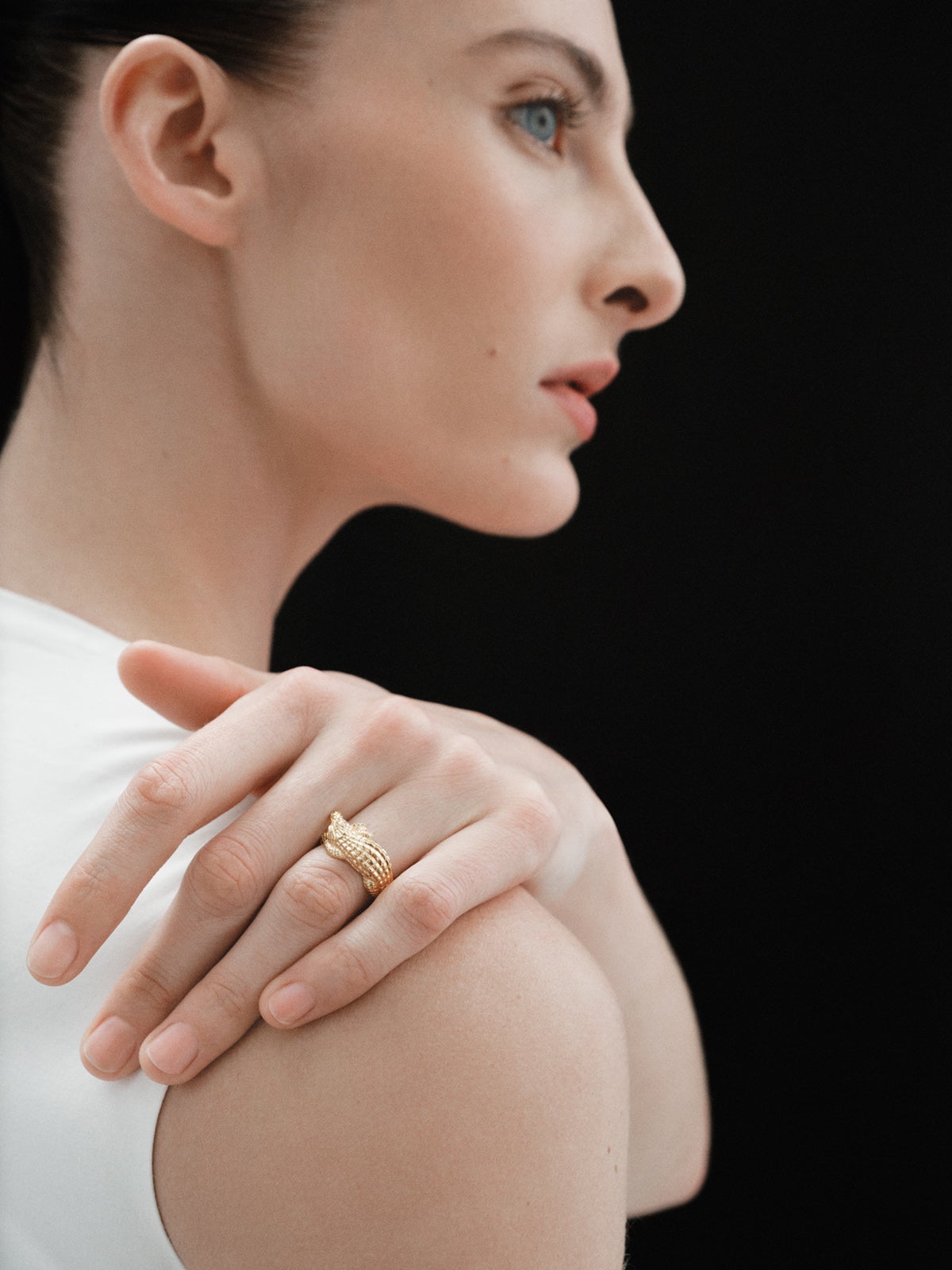 Anillo de plata 925 bañada en oro amarillo de 18K con forma de cocodrilo