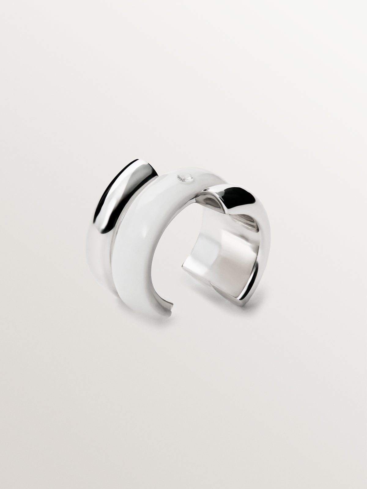 Pendiente earcuff de plata 925 con circón suspendido en resina